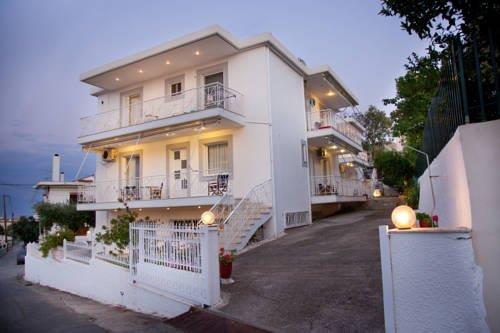 Erato Apartments Petalidi