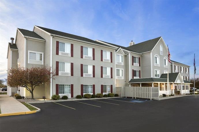 Country Inn & Suites by Radisson Toledo OH