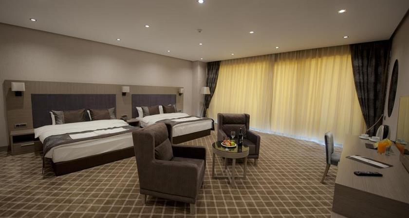 Hilly Hotel