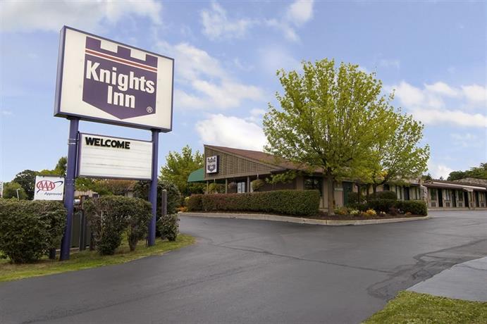 Rodeway Inn & Suites Syracuse
