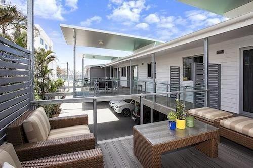Sandbox Apartments