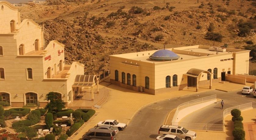 Ramada Al Hada Hotel And Suites