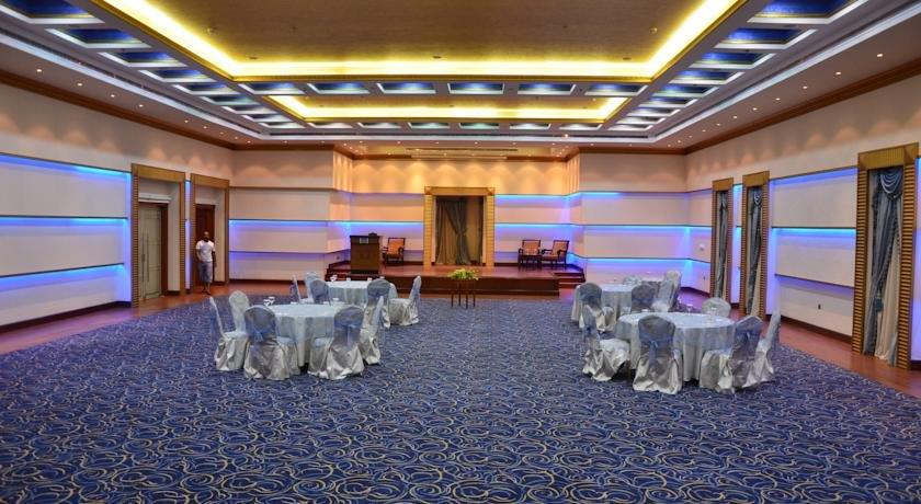 Ramada Al Hada Hotel And Suites