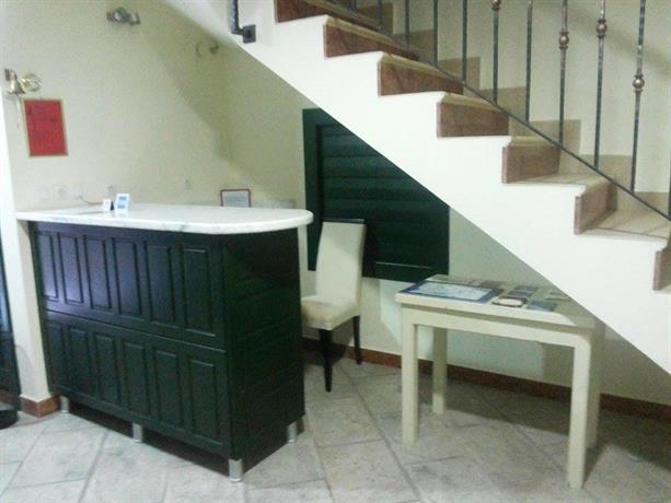 Rooms Toni Palace