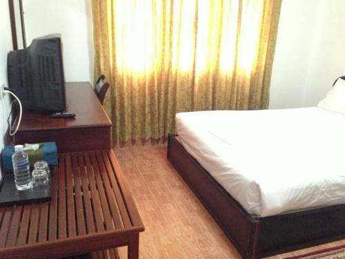 Lily Hotel