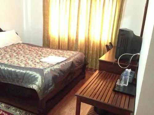 Lily Hotel