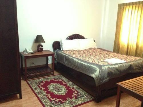 Lily Hotel