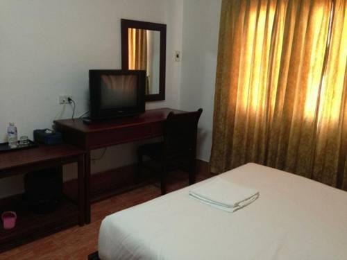 Lily Hotel