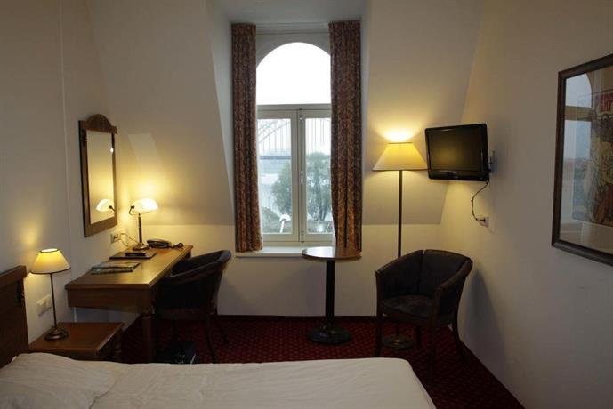 Hotel Courage Waalkade