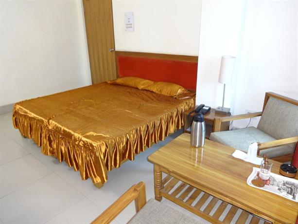 Hotel Harisons Continental