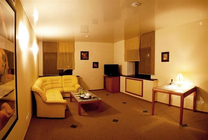 Aura Aquarelle Hotel