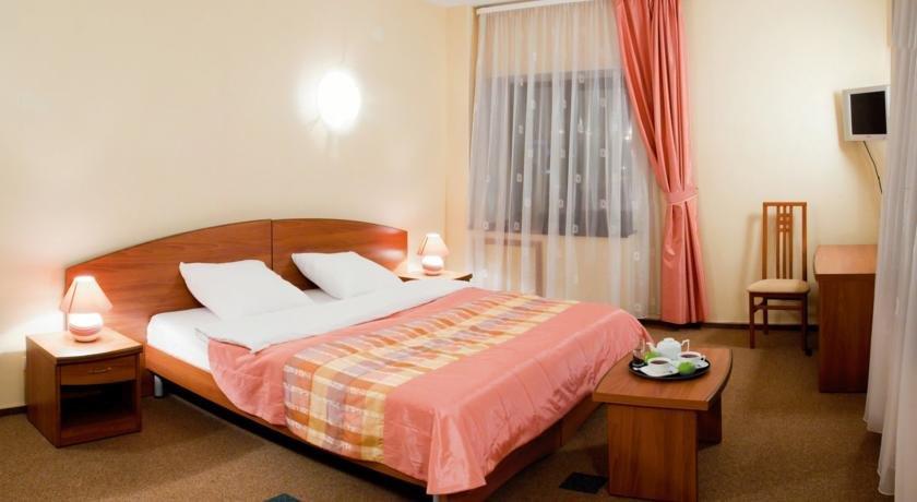 Aura Aquarelle Hotel