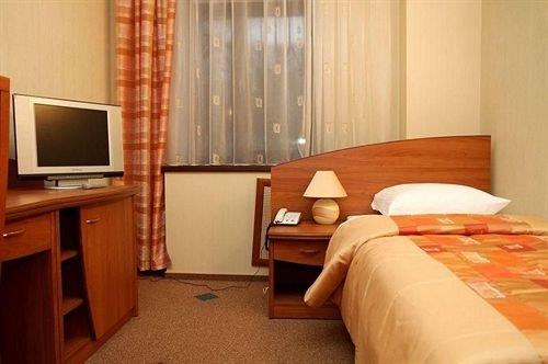Aura Aquarelle Hotel