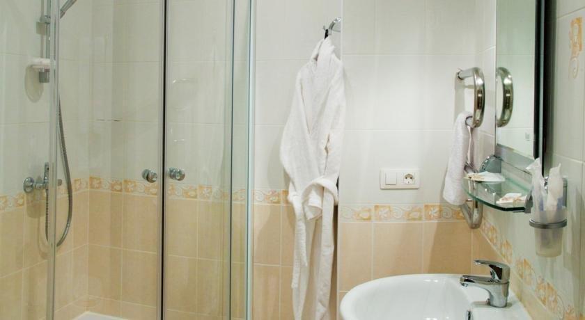 Aura Aquarelle Hotel