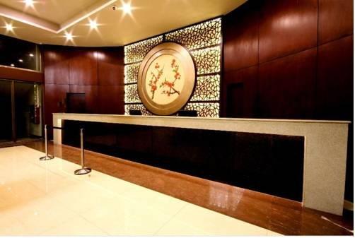 Mandarin Plaza Hotel