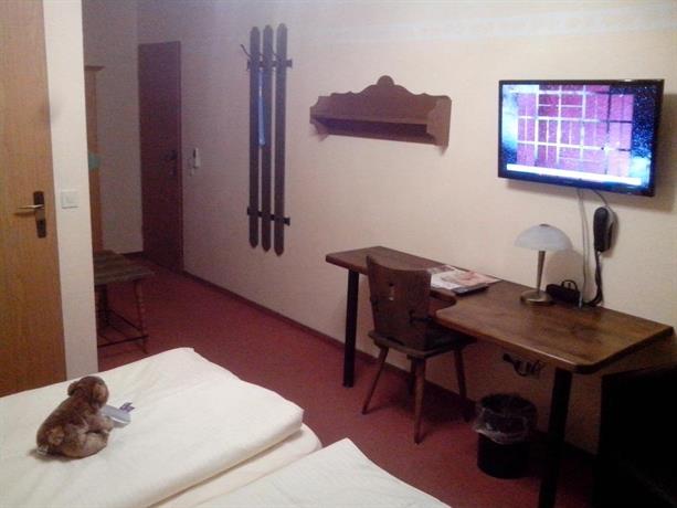 Hotel Garni Haus Achtal Pforten