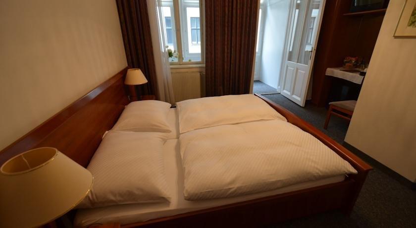 Hotel Pension Lumes