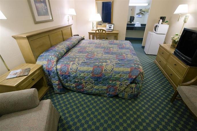 Americas Best Value Inn Austin