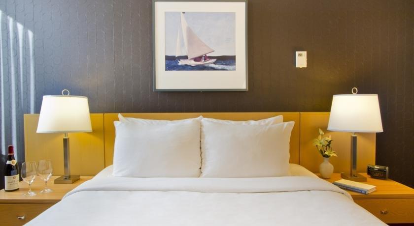 Blue Horizon Hotel Vancouver