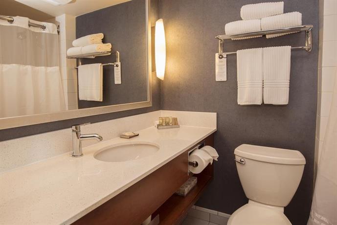 Blue Horizon Hotel Vancouver