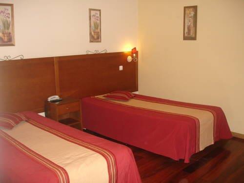 Grande Pensao Residencial Alcobia