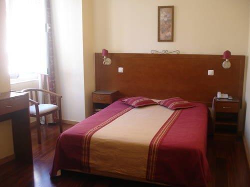 Grande Pensao Residencial Alcobia