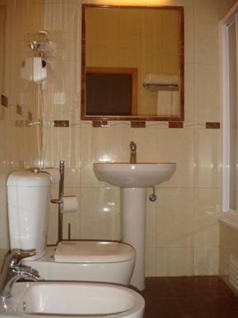 Grande Pensao Residencial Alcobia