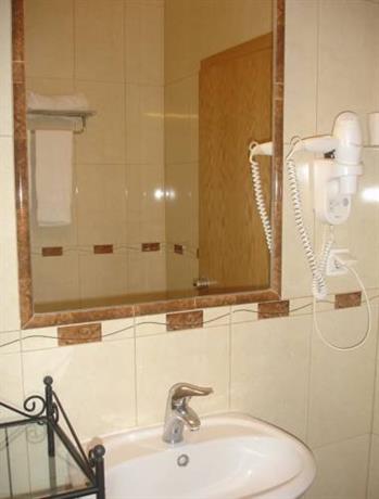 Grande Pensao Residencial Alcobia
