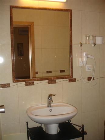 Grande Pensao Residencial Alcobia