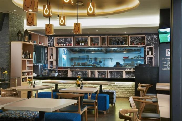 Artotel Hotel Surabaya
