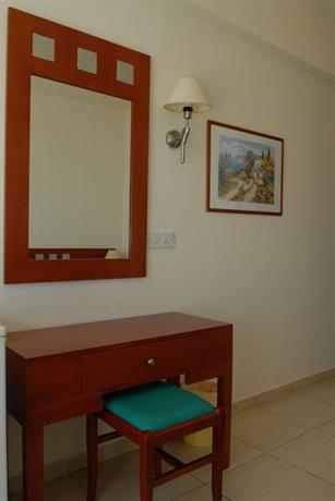 Iris Beach Hotel Protaras