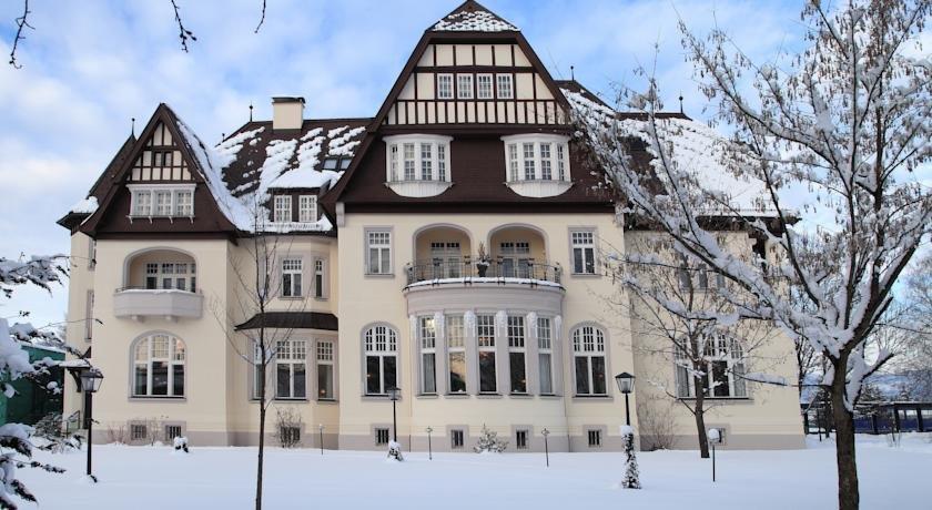 Hotel Steirerschlossl Weisskirchen in Steiermark Austria thumbnail