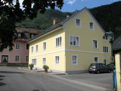Haus Pleterski Burgruine Groppenstein Austria thumbnail