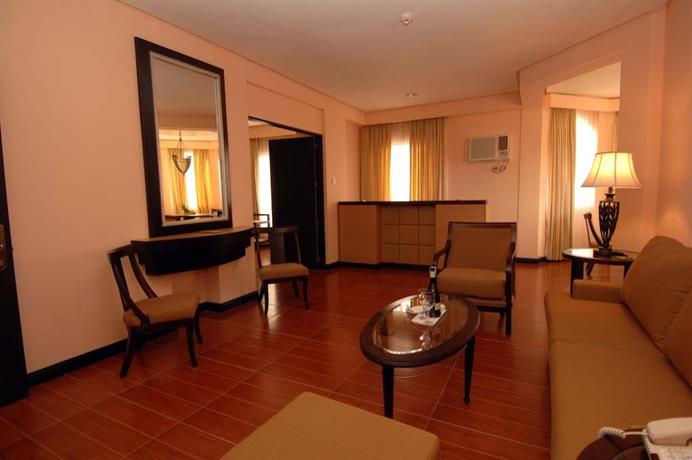Planta Centro Bacolod Hotel & Residences
