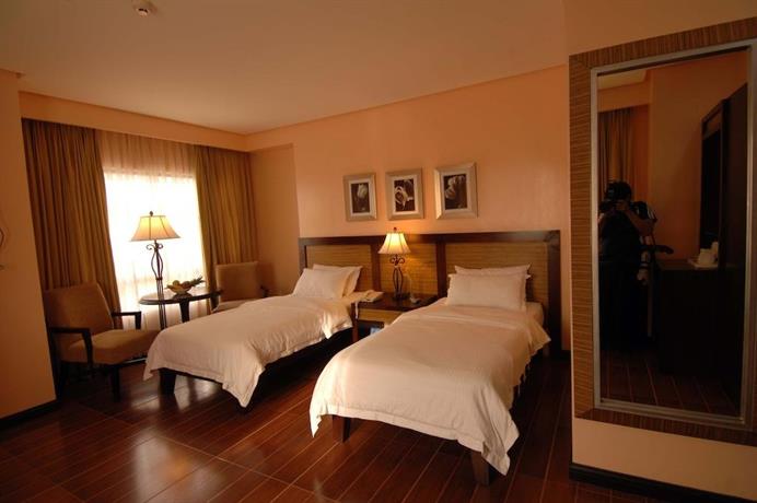 Planta Centro Bacolod Hotel & Residences