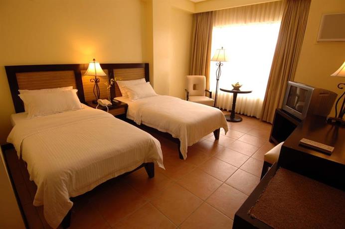 Planta Centro Bacolod Hotel & Residences