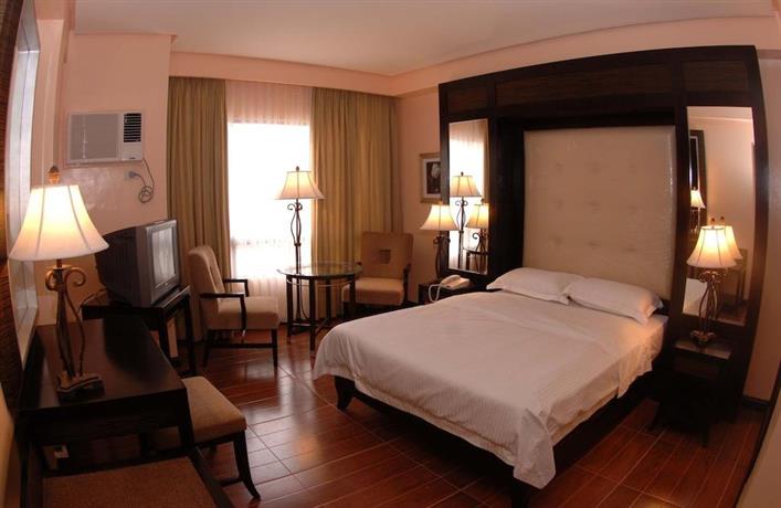 Planta Centro Bacolod Hotel & Residences