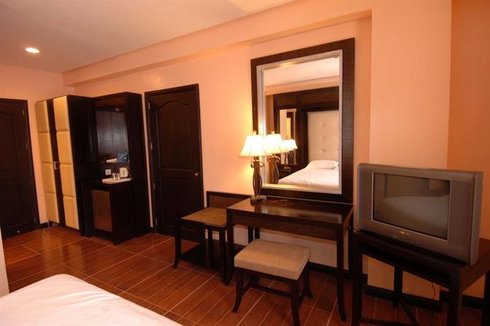 Planta Centro Bacolod Hotel & Residences