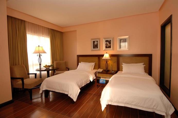 Planta Centro Bacolod Hotel & Residences