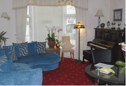 Marlborough House Hotel