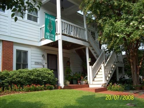 Red Bluff Cottage Bed & Breakfast Air University United States thumbnail