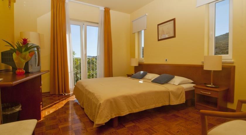 Hotel Manora