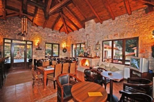 Georgio's V Chalet