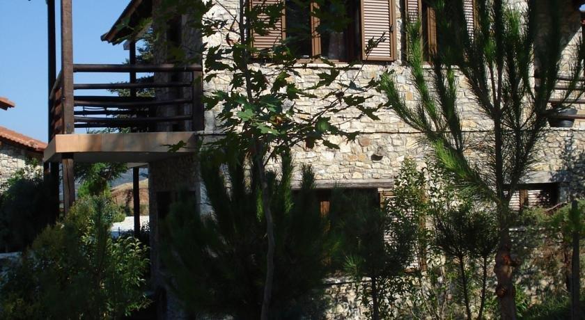 Georgio's V Chalet