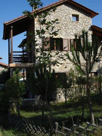 Georgio's V Chalet