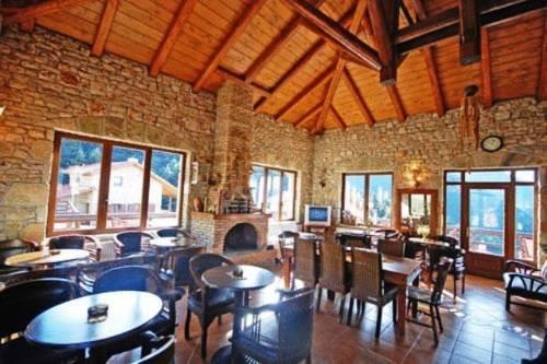 Georgio's V Chalet