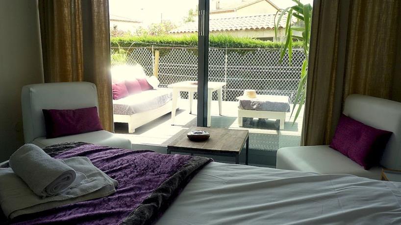 Hotel Sable Et Soleil - Port et Plage, Frejus - Compare Deals