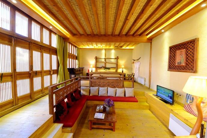 Lijiang Shuhe Yuefeng Resort Hotel