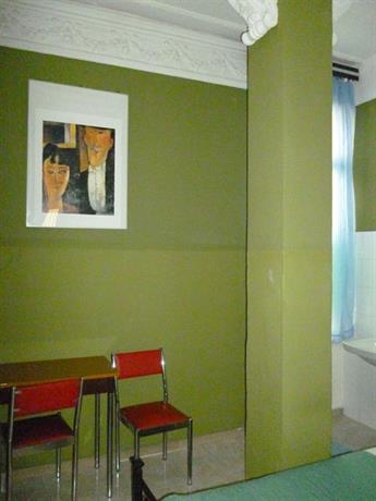 Hotel Giamaica for Girls & Ladies Only