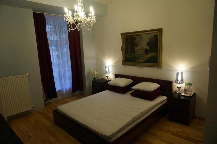 Artoral Rooms and Apartment Budapest